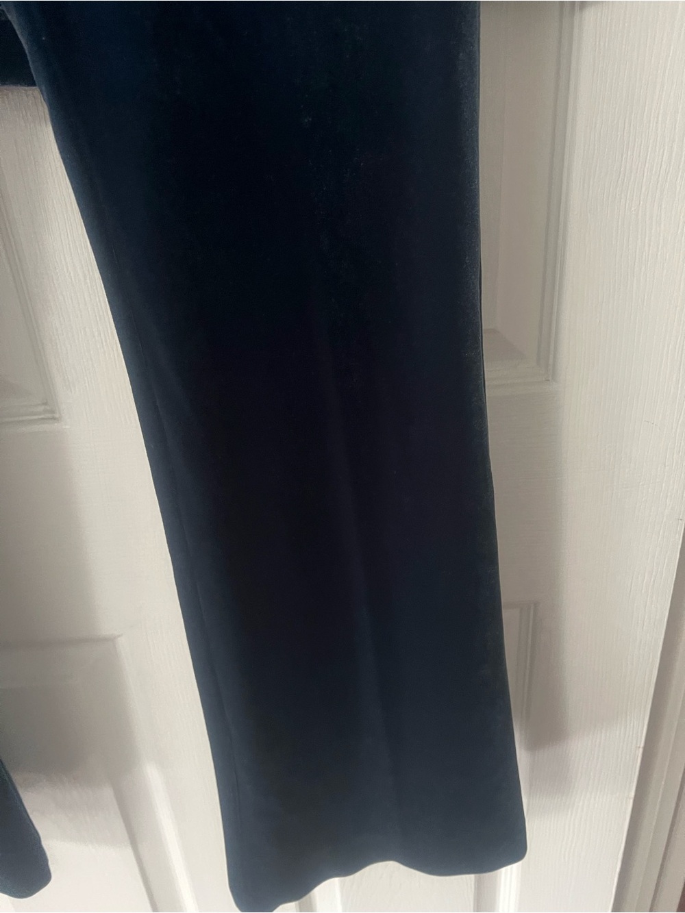 Suits - Picture 2 of 7